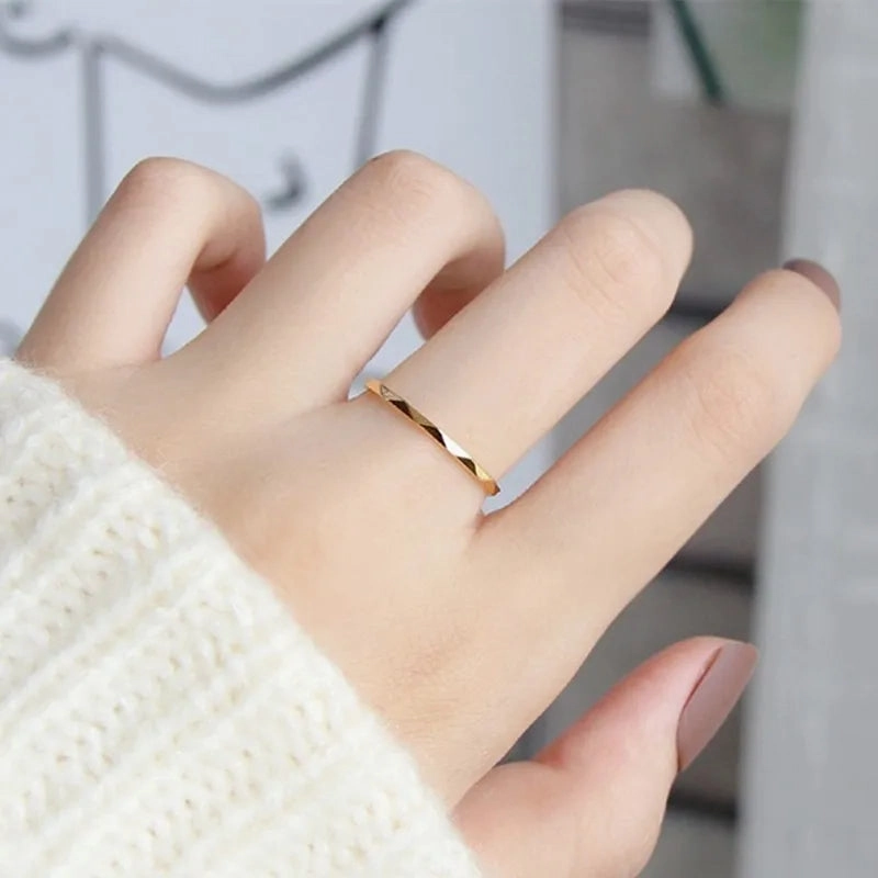 1mm Thin Stackable Ring Stainless Steel V Faceted Midi Ring