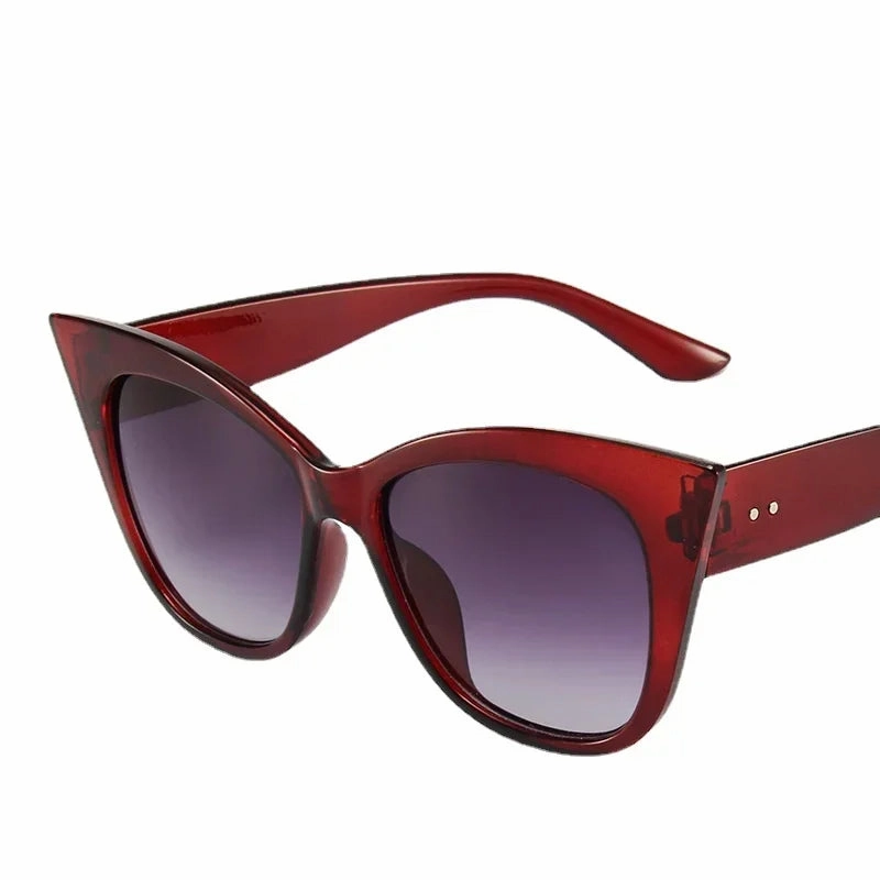1pcs New Cat Eye Sunglasses Woman Fashion Retro UV400 Shades