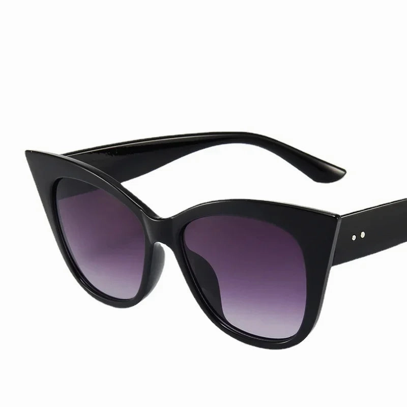 1pcs New Cat Eye Sunglasses Woman Fashion Retro UV400 Shades