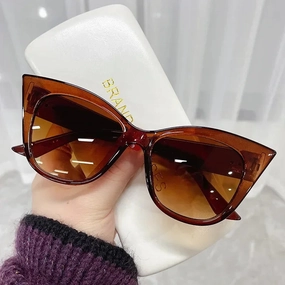1pcs New Cat Eye Sunglasses Woman Fashion Retro UV400 Shades