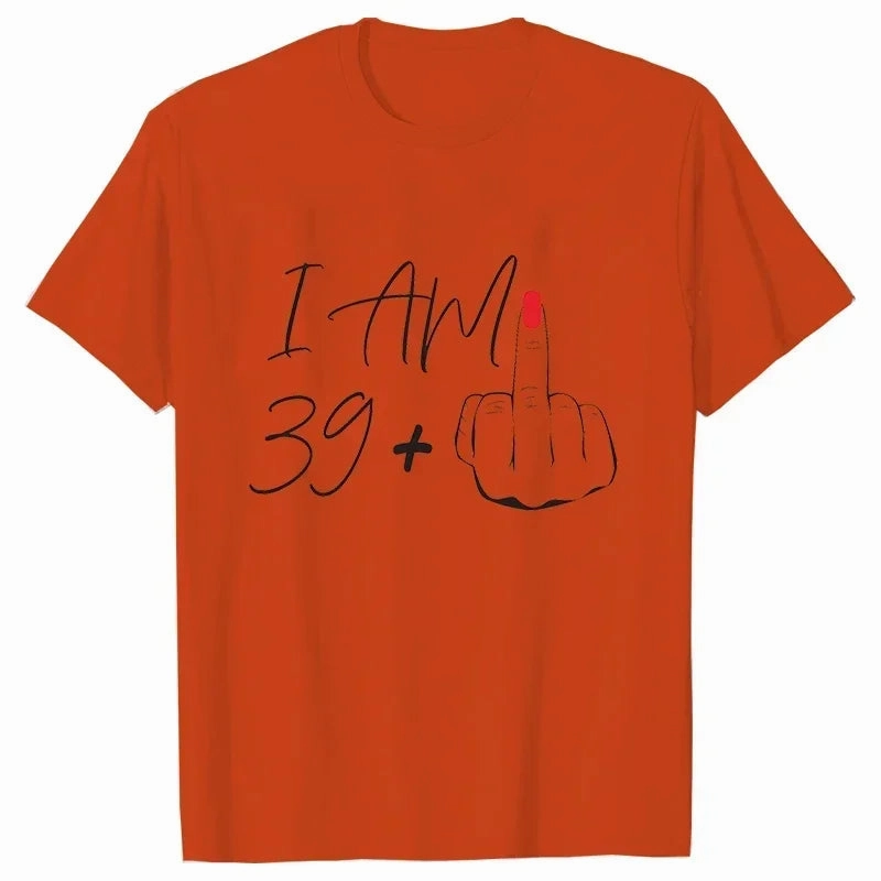 39 & Fabulous Ladies' Middle Finger T-Shirt - Fun Oversized Tee for 40th Birthday Celebrations - Casual Aesthetic Streetwear Top for Women