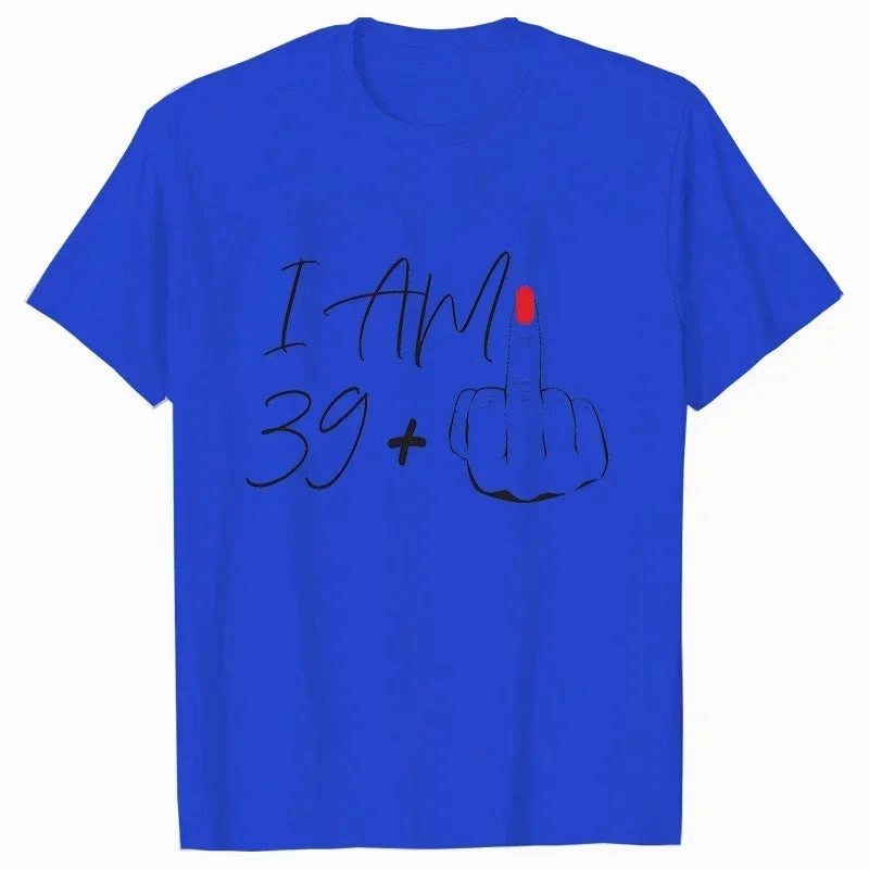 39 & Fabulous Ladies' Middle Finger T-Shirt - Fun Oversized Tee for 40th Birthday Celebrations - Casual Aesthetic Streetwear Top for Women
