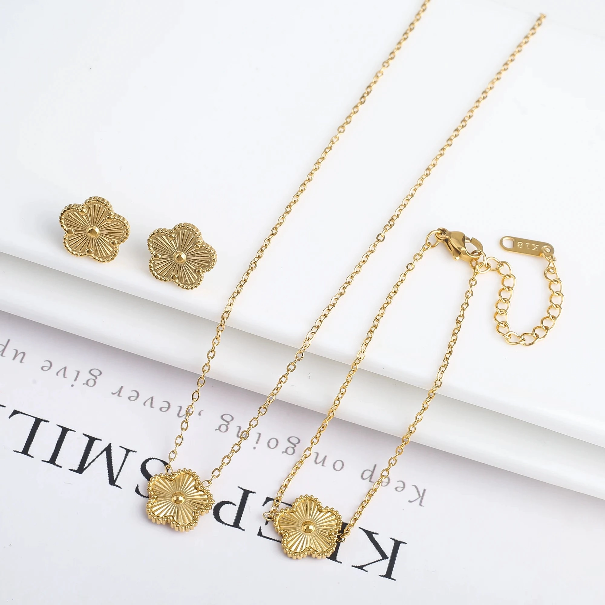 3Pcs Luxury Stainless Steel Five Leaf Flower Jewelry Set