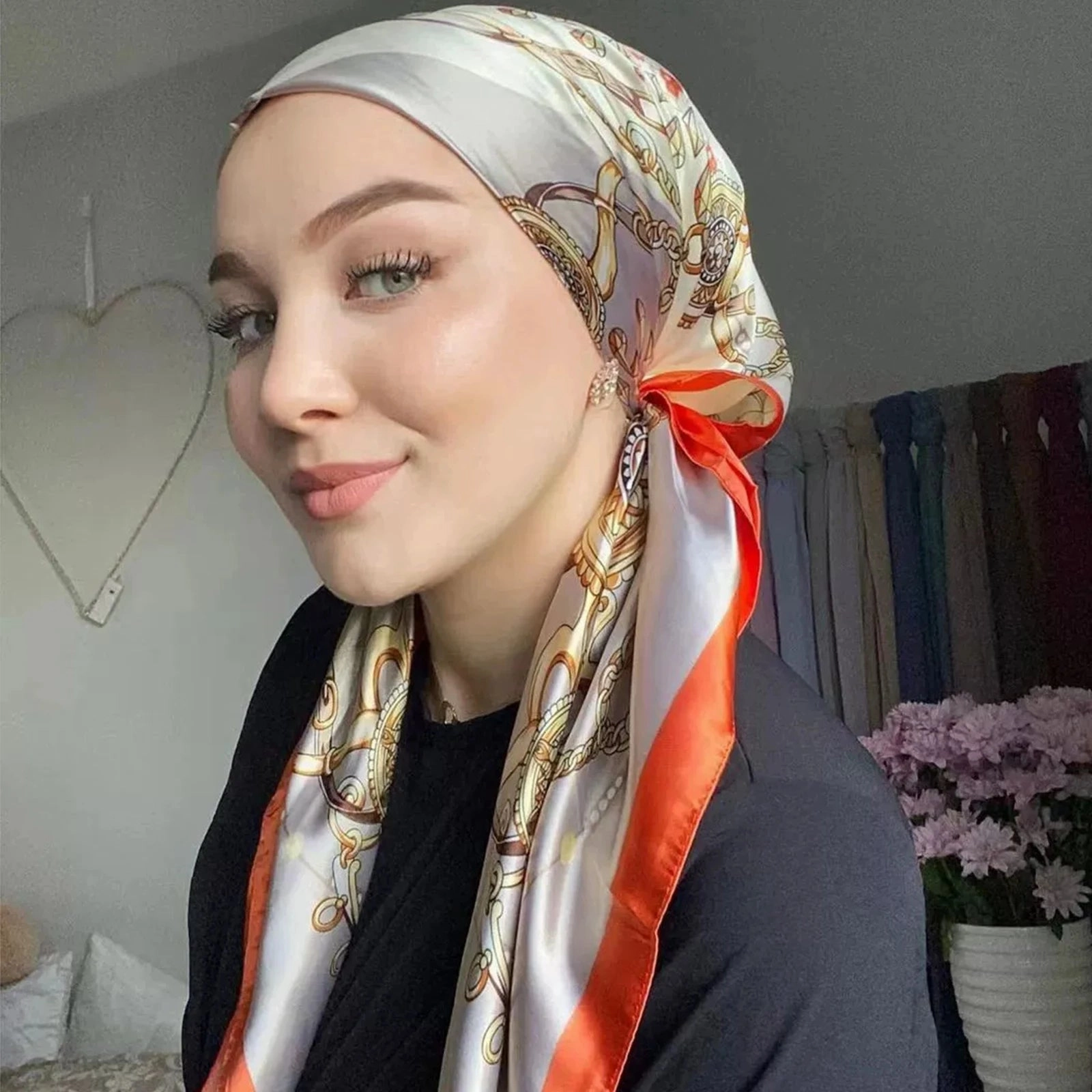 90*90CM Shawls Fashion Beach Sunscreen Silk Scarves
