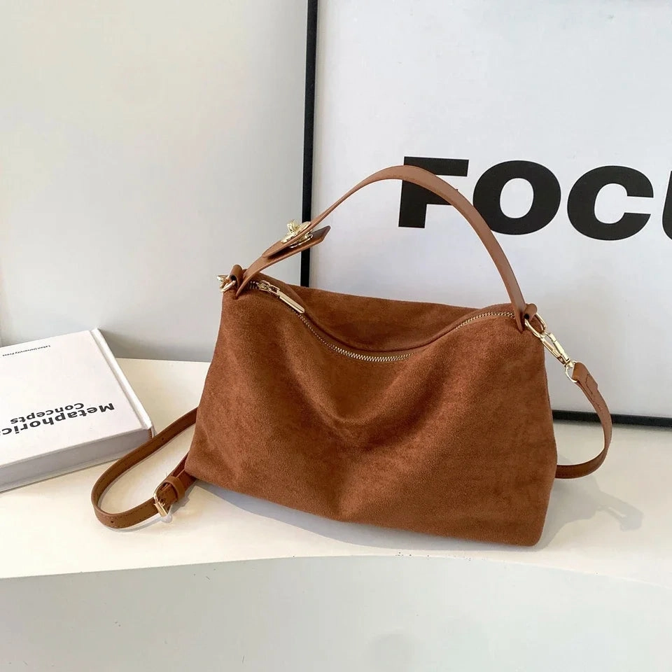 Advanced Retro Bag for Women's Textured Frosted Shoulder Tote Bag for Commuting with Large Capacity and Stylish Design