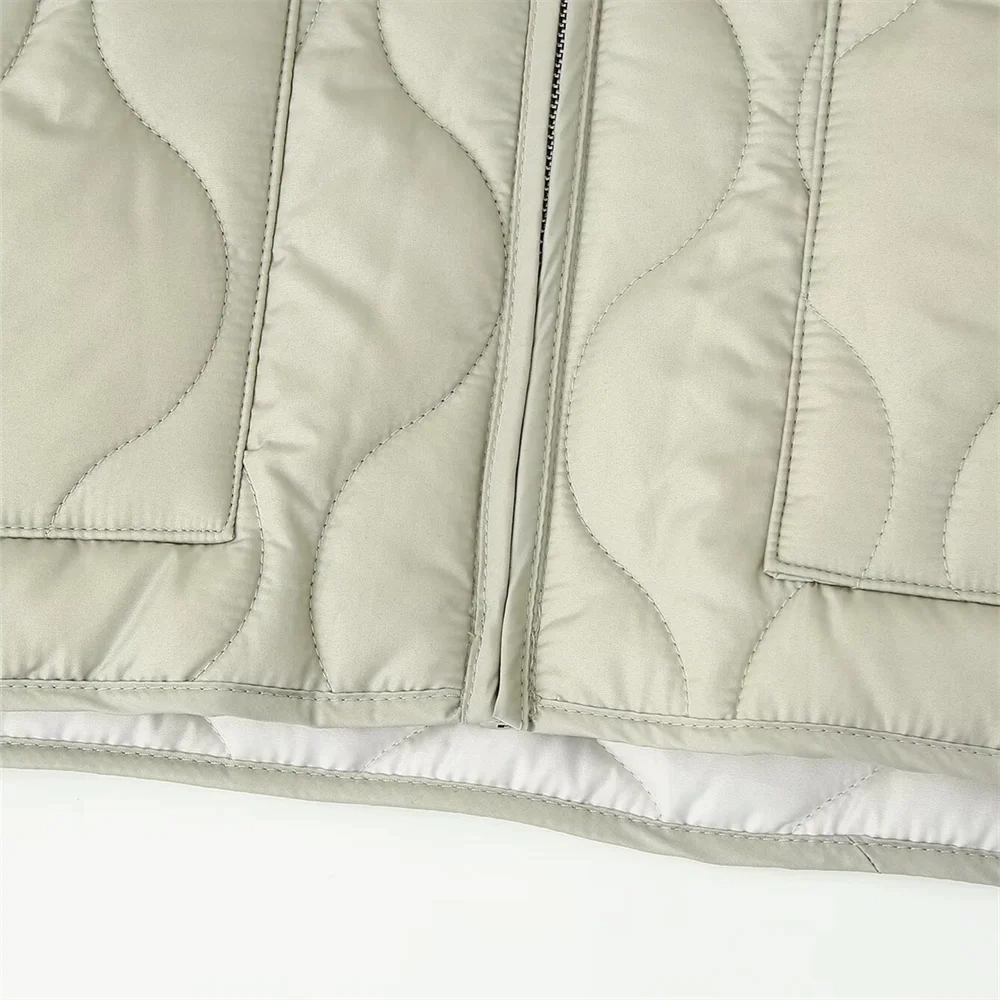 Autumn Chic Women's Quilted Cotton Jacket with Pocket Details ?C Lightweight & Loose Fit Round Neck Coat for Casual Style