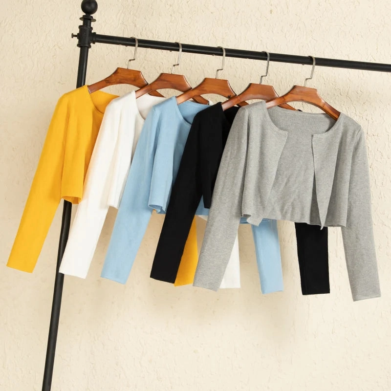 Black Cropped Knitted Sweater Korean Style Women's Coat Spring Long Sleeve Top Jersey Cardigan Female Clothing Blouses