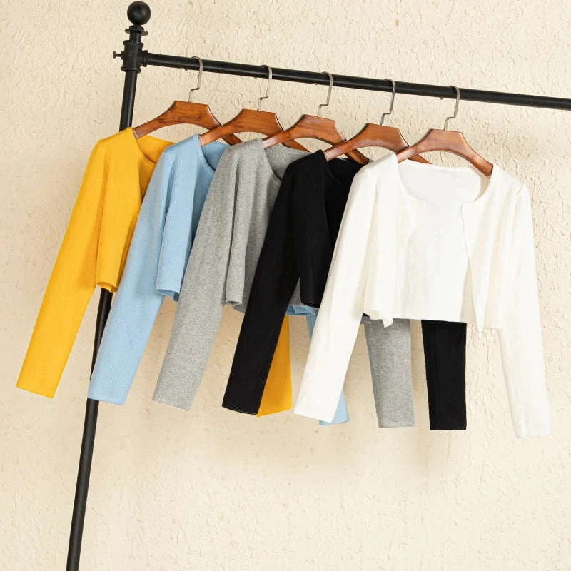 Black Cropped Knitted Sweater Korean Style Women's Coat Spring Long Sleeve Top Jersey Cardigan Female Clothing Blouses