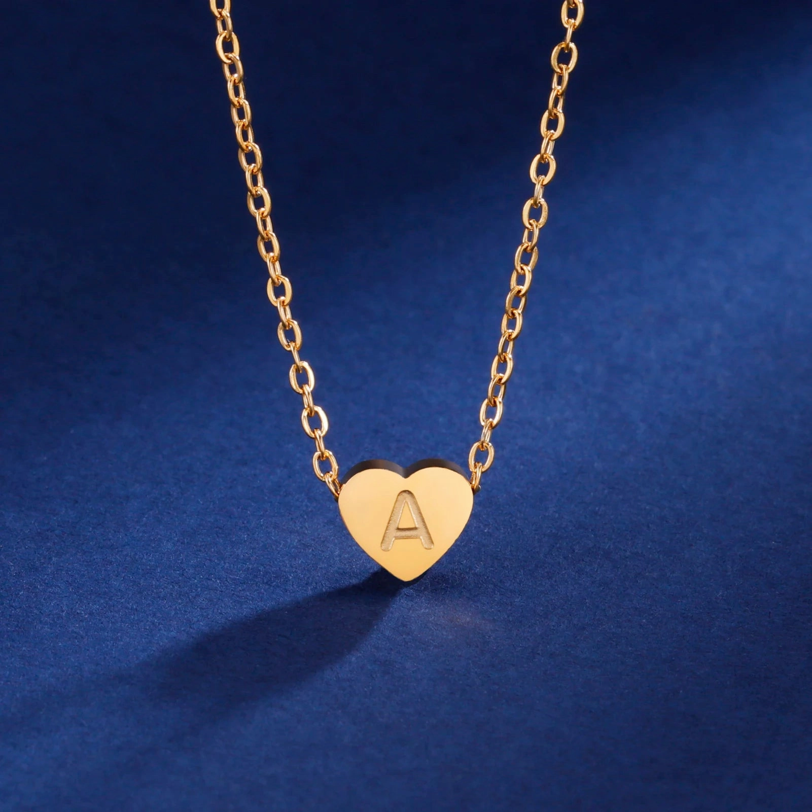 Cazador Stainless Steel Heart Pendant Necklace for Women