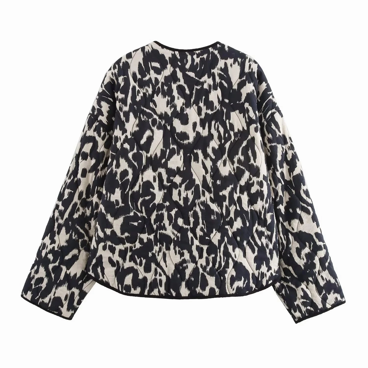Chic Snake Skin Print Long Sleeve Jacket for Women - Stylish Autumn Outerwear with Button Closure
