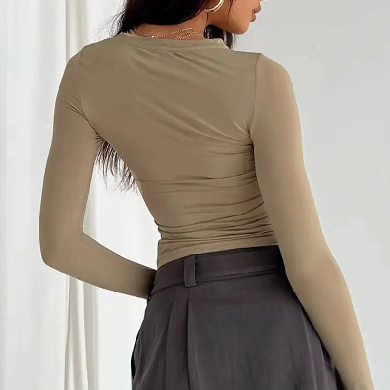 Chic Women's Y2K Solid Long Sleeve Crop Top - Versatile Layered Tee for All Seasons