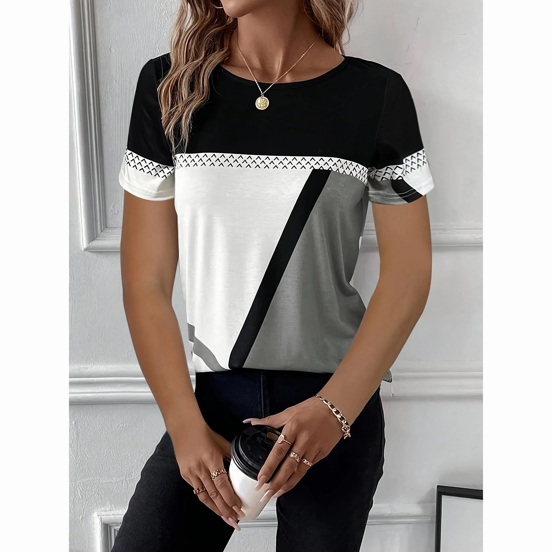 Color Block Crew Neck T-Shirt for Spring & Summer Style