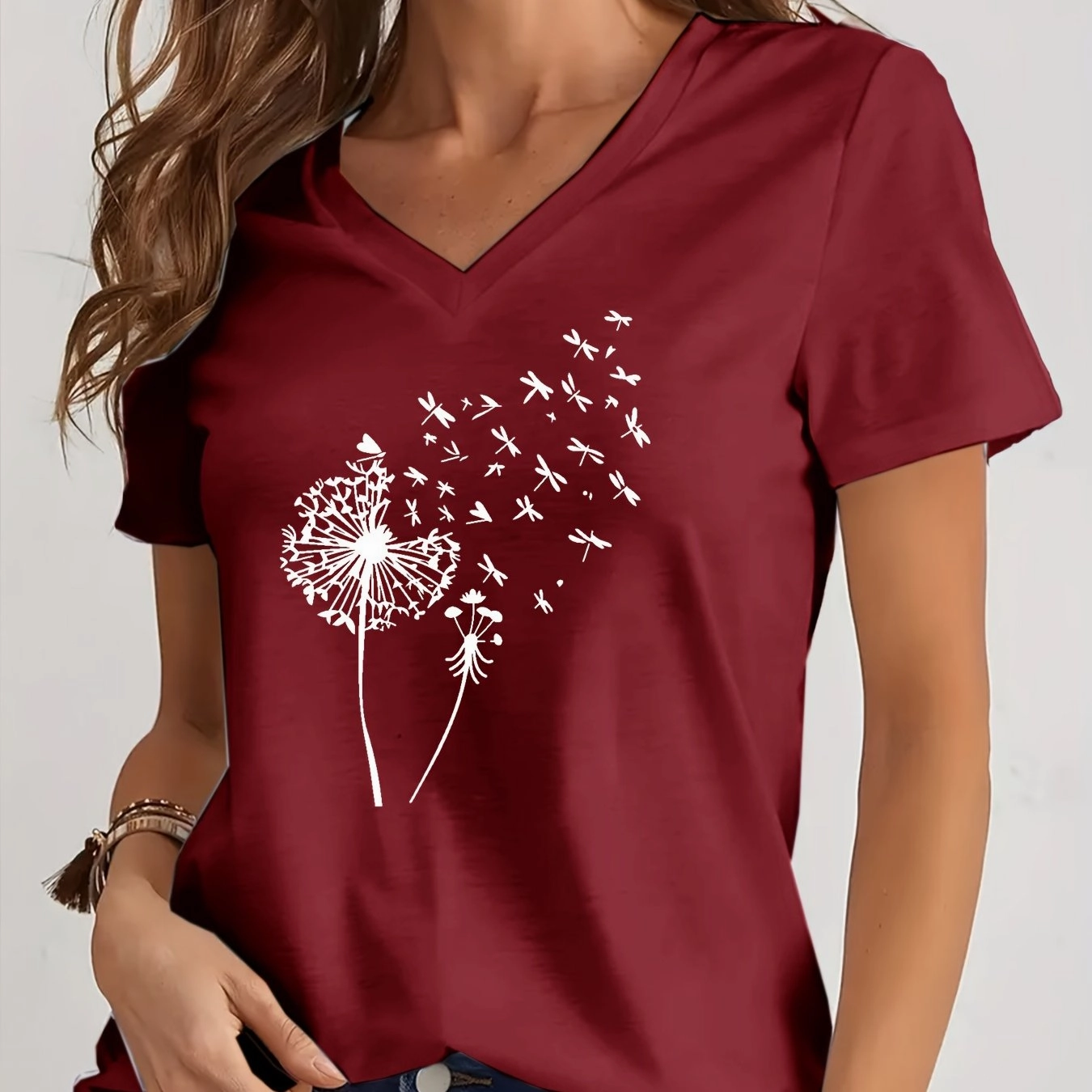 Dandelion Print V Neck T-Shirt for Spring and Summer Style