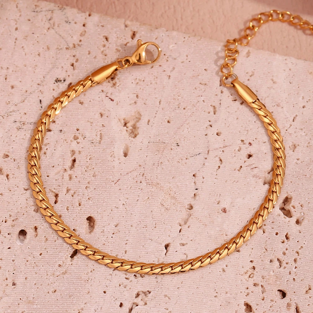 E.B.belle Waterproof Fashion 18k Gold Plated Cuban Chain Bracelet for Women