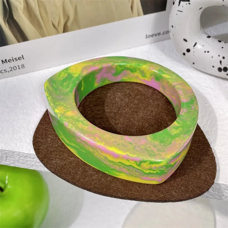 Elegant Gradation Green Resin Thick Wide Cuff Bracelets