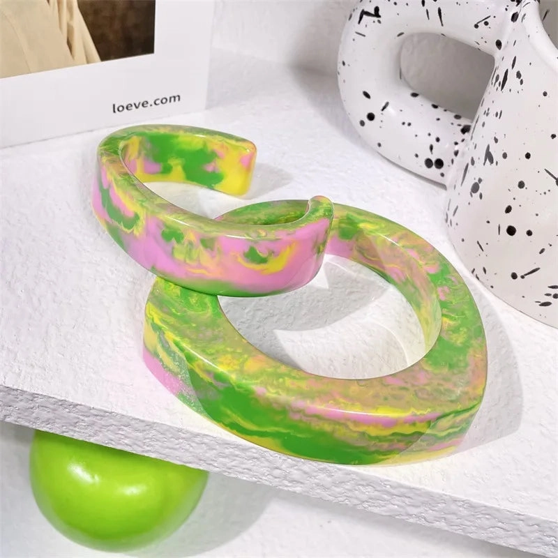 Elegant Gradation Green Resin Thick Wide Cuff Bracelets