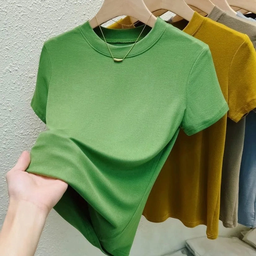 Elevate Your Summer Style: Plus Size Slim Fit Women's Casual Crew Neck T-Shirt - Short Sleeve Solid Tees for Effortless Chic