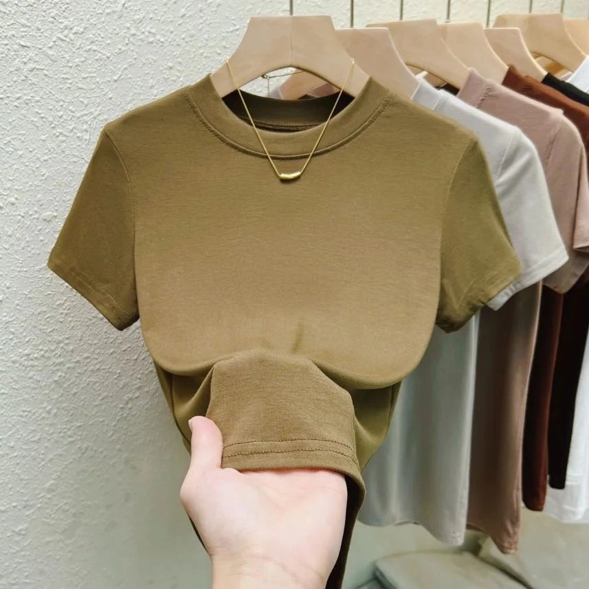 Elevate Your Summer Style: Plus Size Slim Fit Women's Casual Crew Neck T-Shirt - Short Sleeve Solid Tees for Effortless Chic