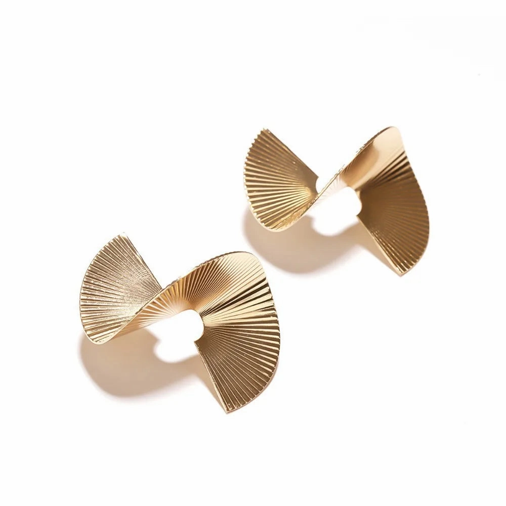 Exaggerated Texture Irregular Metal S Shaped Dangle Earrings