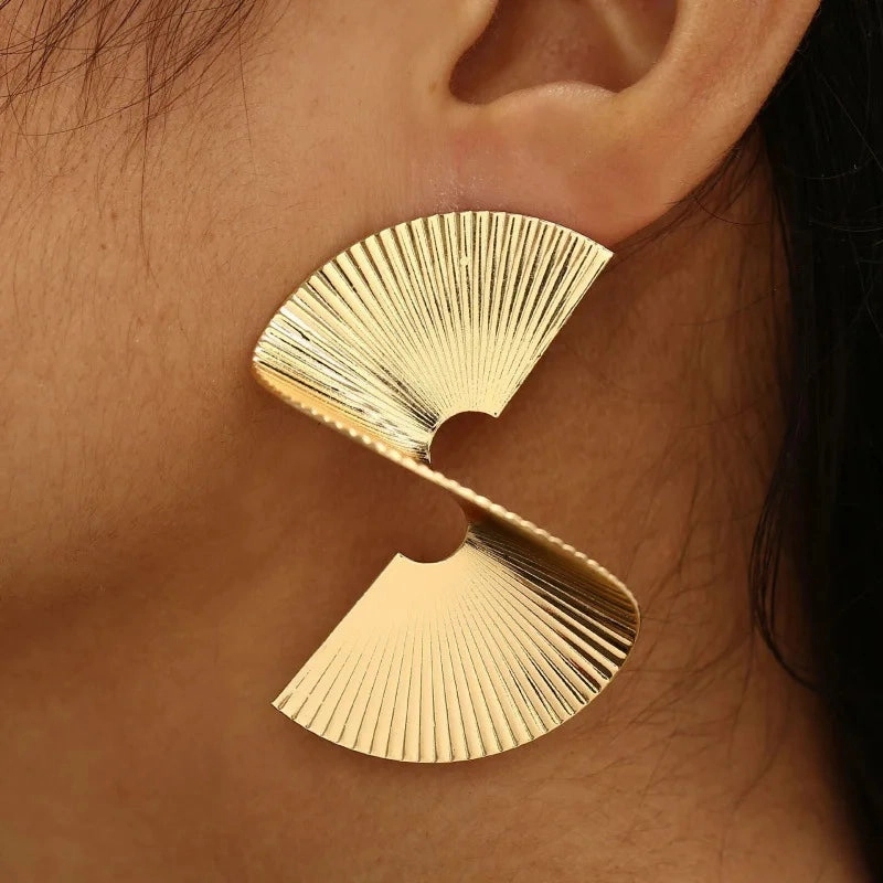 Exaggerated Texture Irregular Metal S Shaped Dangle Earrings