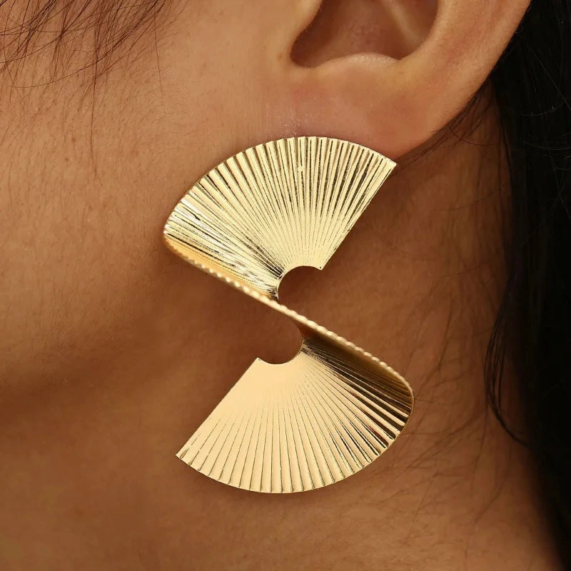 Exaggerated Texture Irregular Metal S Shaped Dangle Earrings