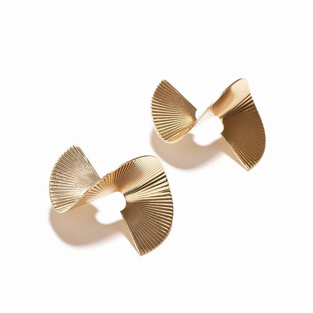 Exaggerated Texture Irregular Metal S Shaped Dangle Earrings