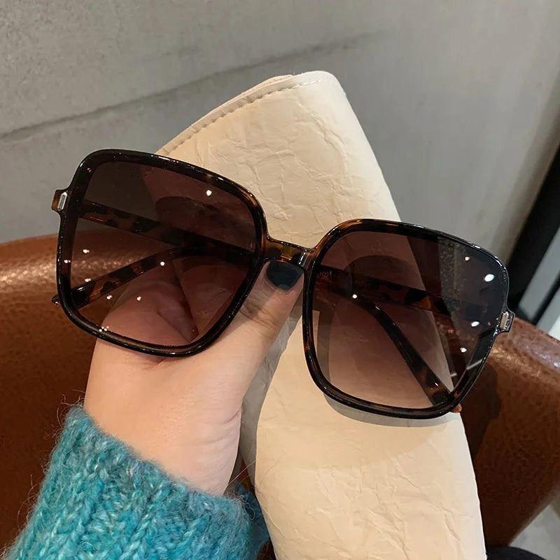 Fashion Designer Square Sunglasses Woman Retro Vintage Gradient