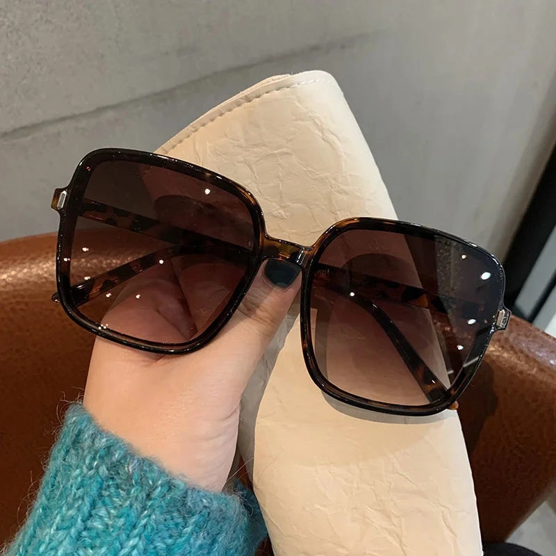 Fashion Designer Square Sunglasses Woman Retro Vintage Gradient