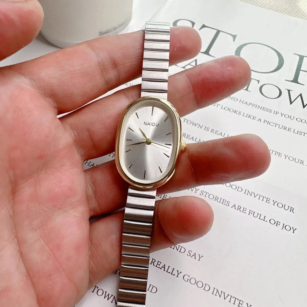 Fashion Luxury Women Quartz Watch Stainless Steel Oval Dial
