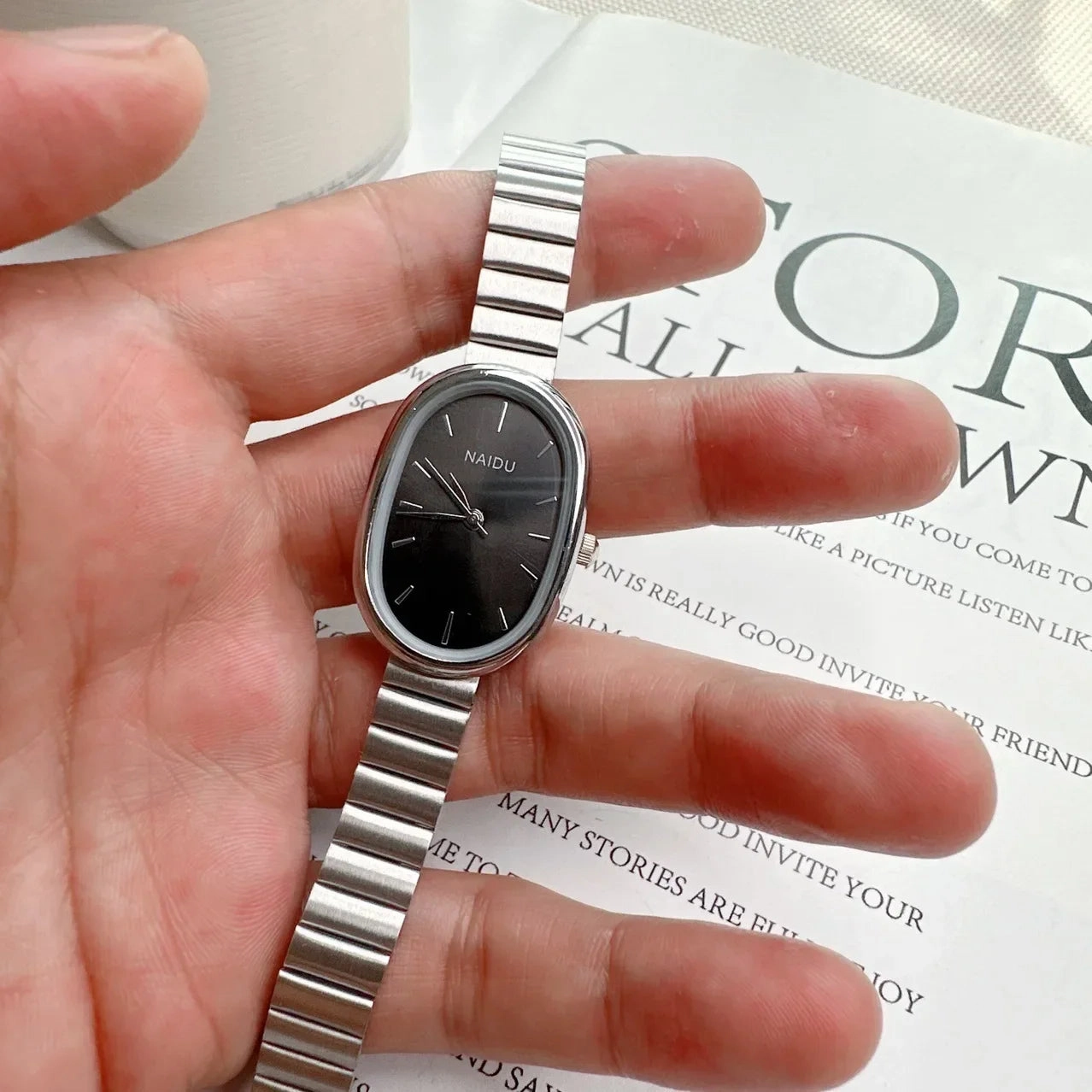 Fashion Luxury Women Quartz Watch Stainless Steel Oval Dial