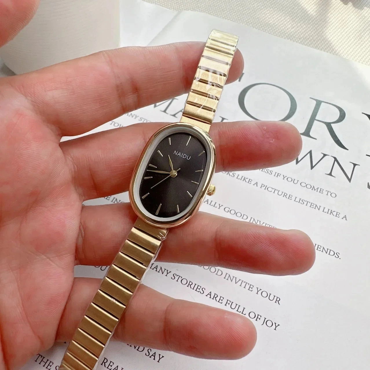 Fashion Luxury Women Quartz Watch Stainless Steel Oval Dial