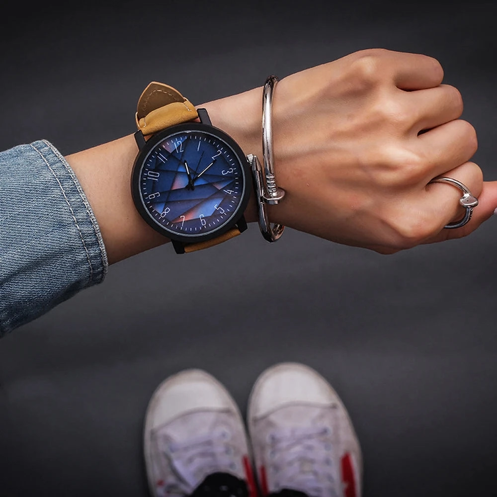 Fashion Wrist Watch Women Quartz Wristwatches Large Dial PU