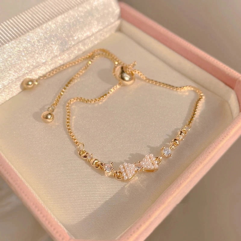Golden Alloy Sweet Bow Bracelet For Women Adjustable Pearl Zircon Inlay