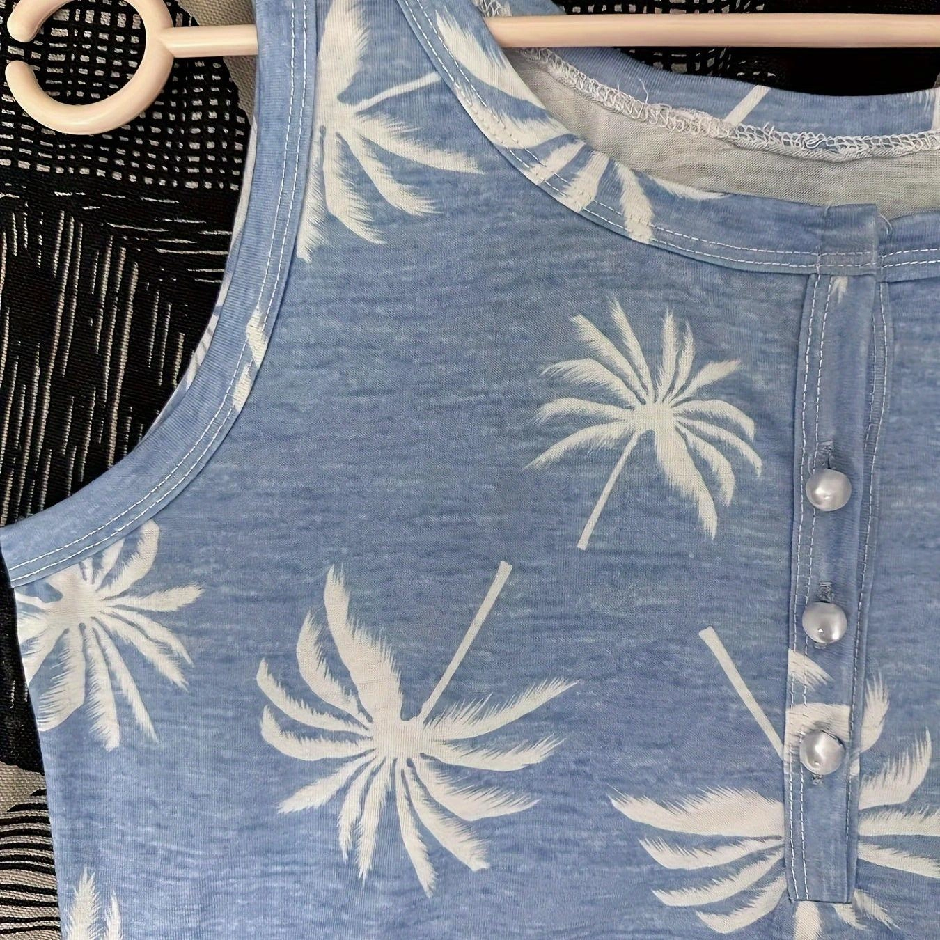 Graphic Print Button Front Tank Top for Summer Style