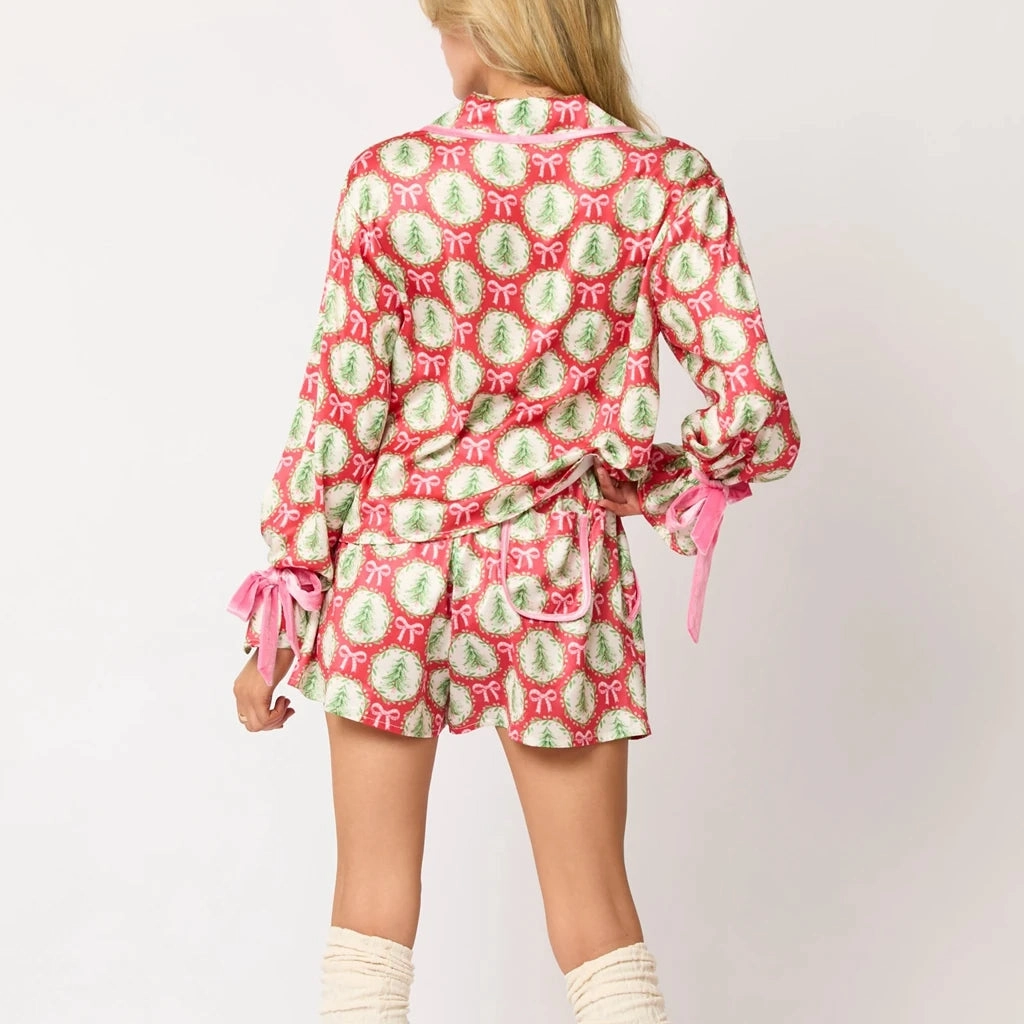 HEZIOWYUN Women's Christmas Pajama Set Long Sleeve Tops & Shorts Loungewear Outfit with Santa Tree Print for Cozy Holiday Nights