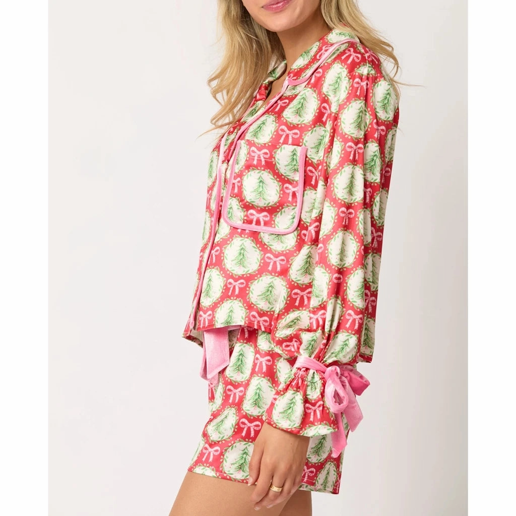 HEZIOWYUN Women's Christmas Pajama Set Long Sleeve Tops & Shorts Loungewear Outfit with Santa Tree Print for Cozy Holiday Nights