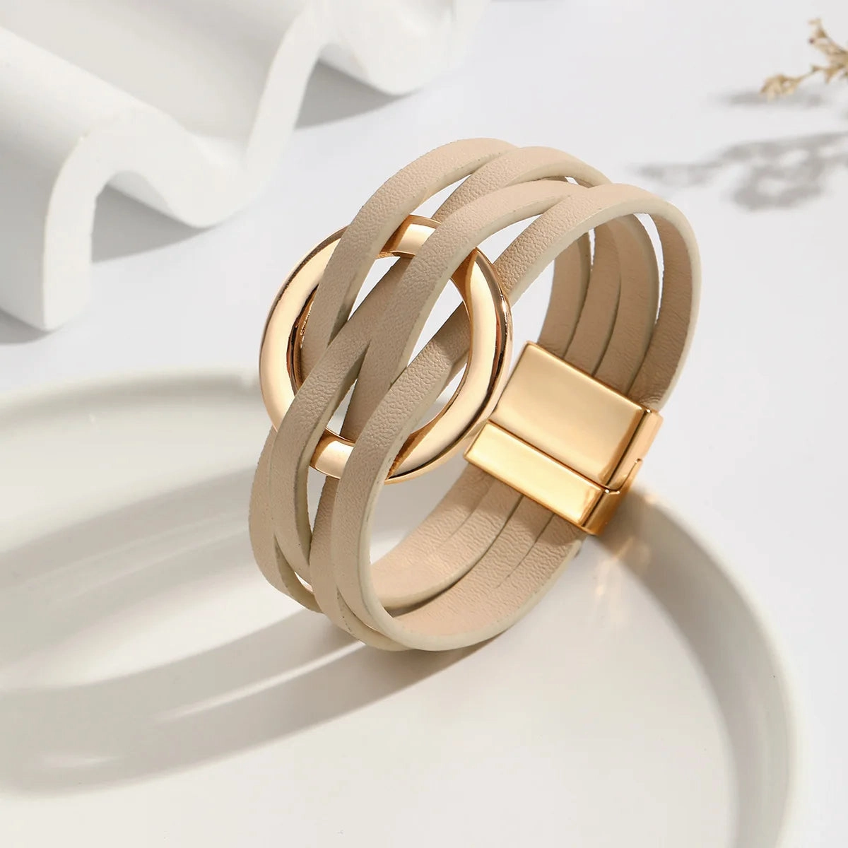Hot Multi Layer Wide Leather Bracelet for Women Metal Circle Cuff Summer Fashion Accessory