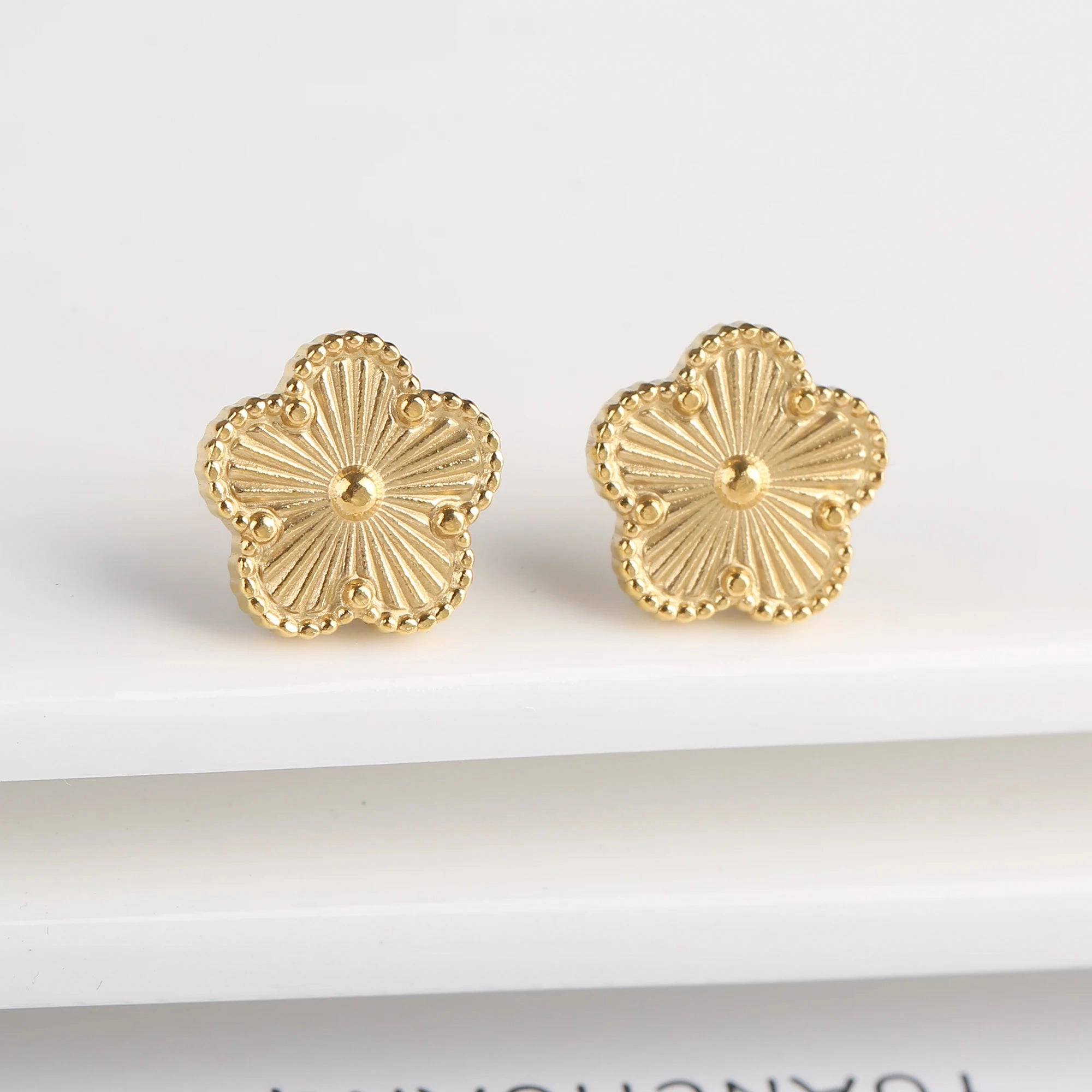 Hot Sale Stainless Steel Adjustable Clover Bracelet for Women