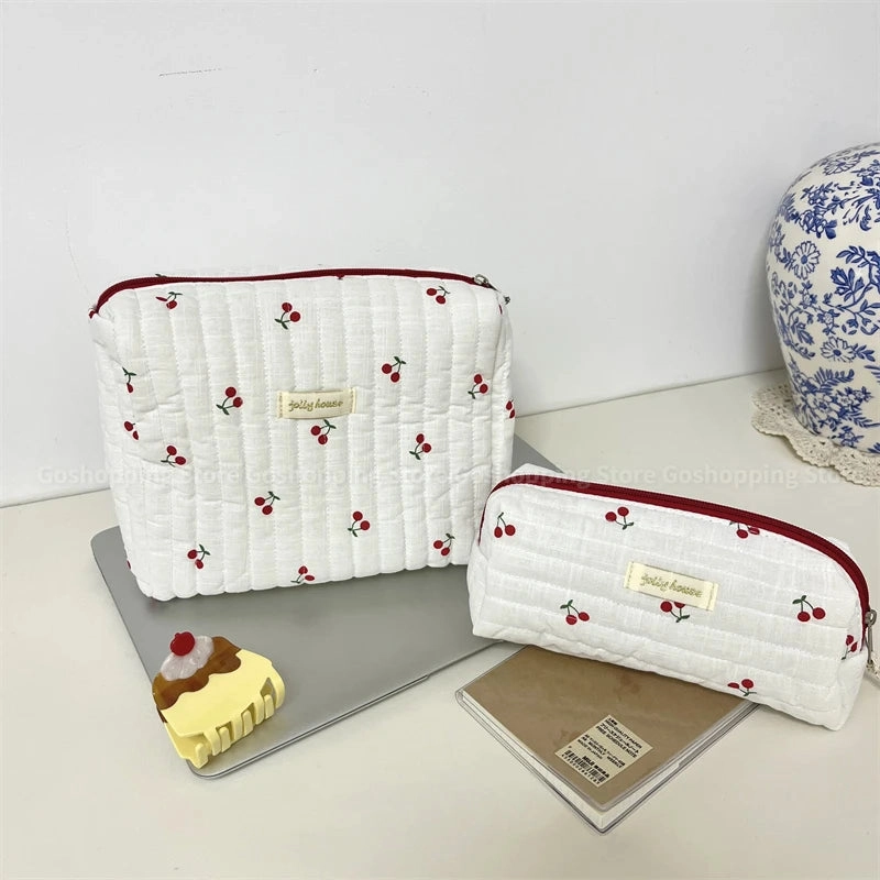 Large Capacity Women's Cosmetic Bag with Zipper for Travel
