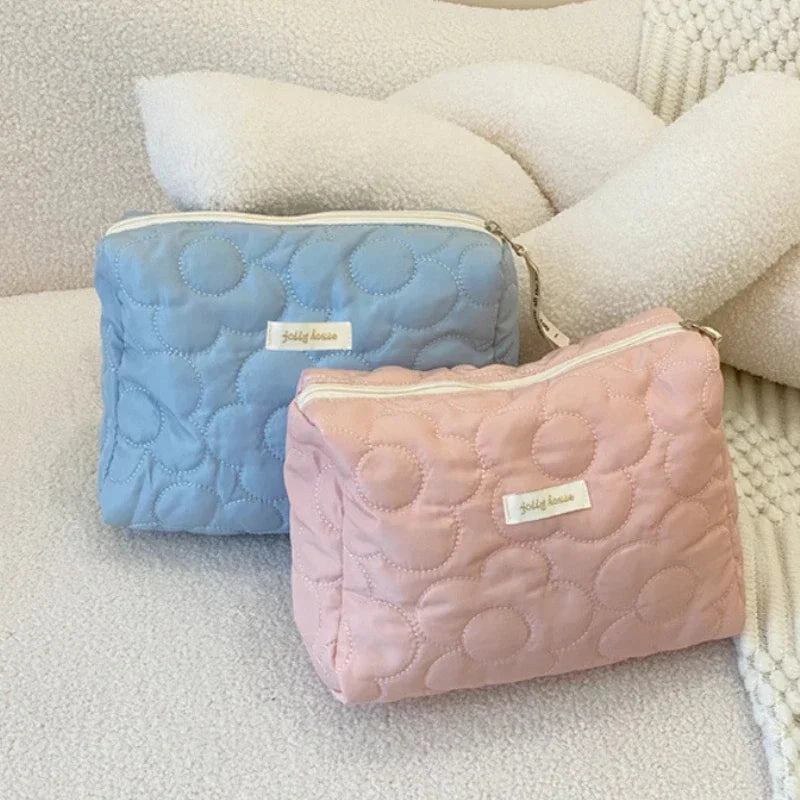 Large Capacity Women's Cosmetic Bag with Zipper for Travel