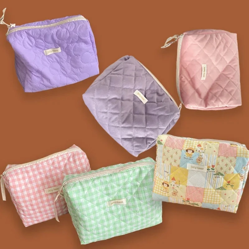 Large Capacity Women's Cosmetic Bag with Zipper for Travel