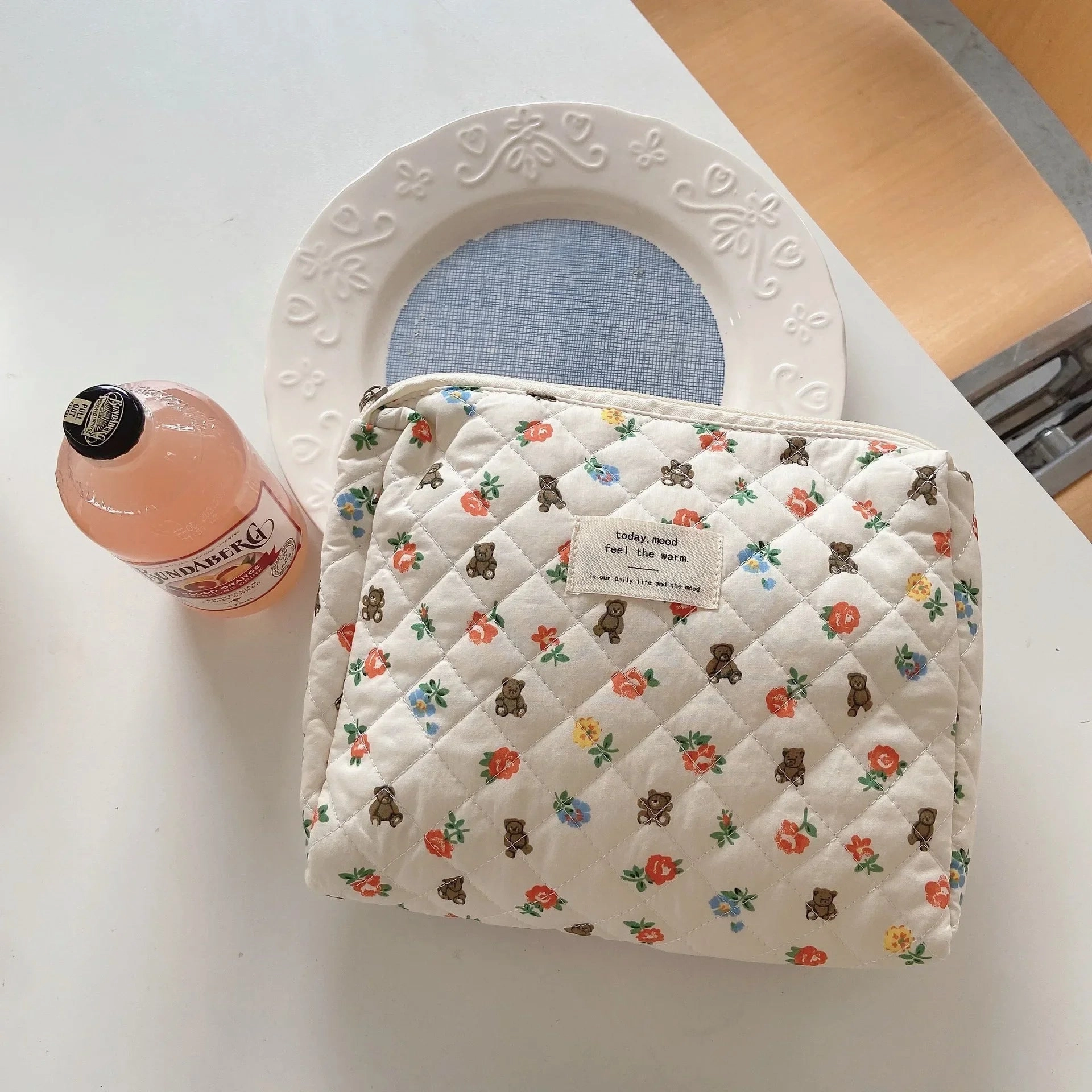 Large Capacity Women's Cosmetic Bag with Zipper for Travel