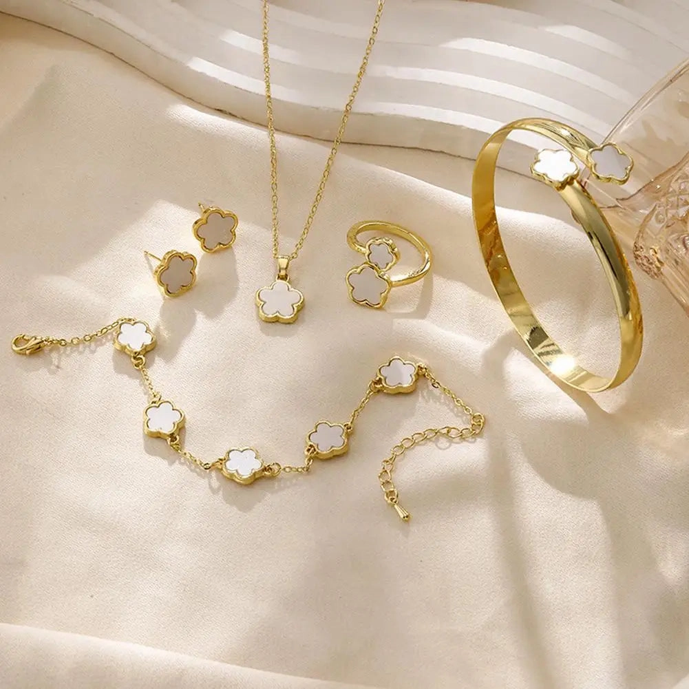 Lucky Five-Petal Flower Clover Jewelry Set For Women