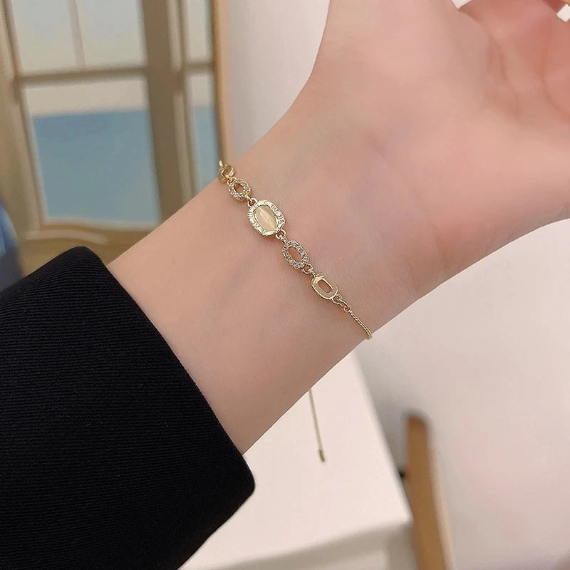 Luxury Elegant Gold Zircon Bracelets for Women Adjustable