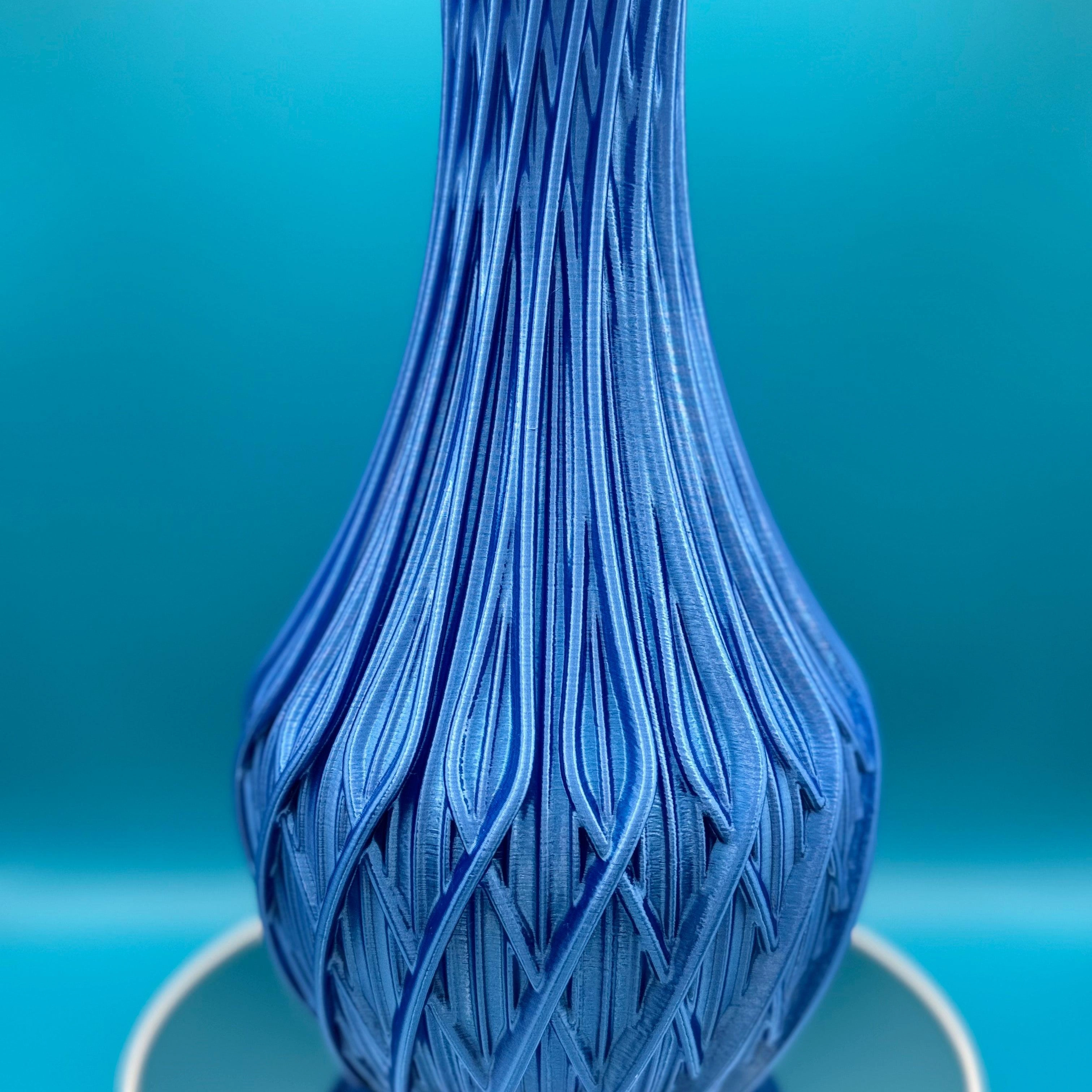 Luxury Fractal Vase ?C Modern Geometric Home Decor, Eco-Friendly 23cm Deep Blue Statement Piece