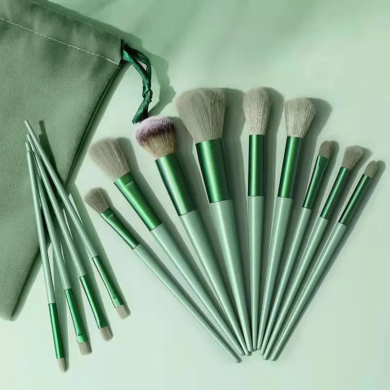 Makeup Brushes Set With 4 Sponge Puff for Women Complete Kit