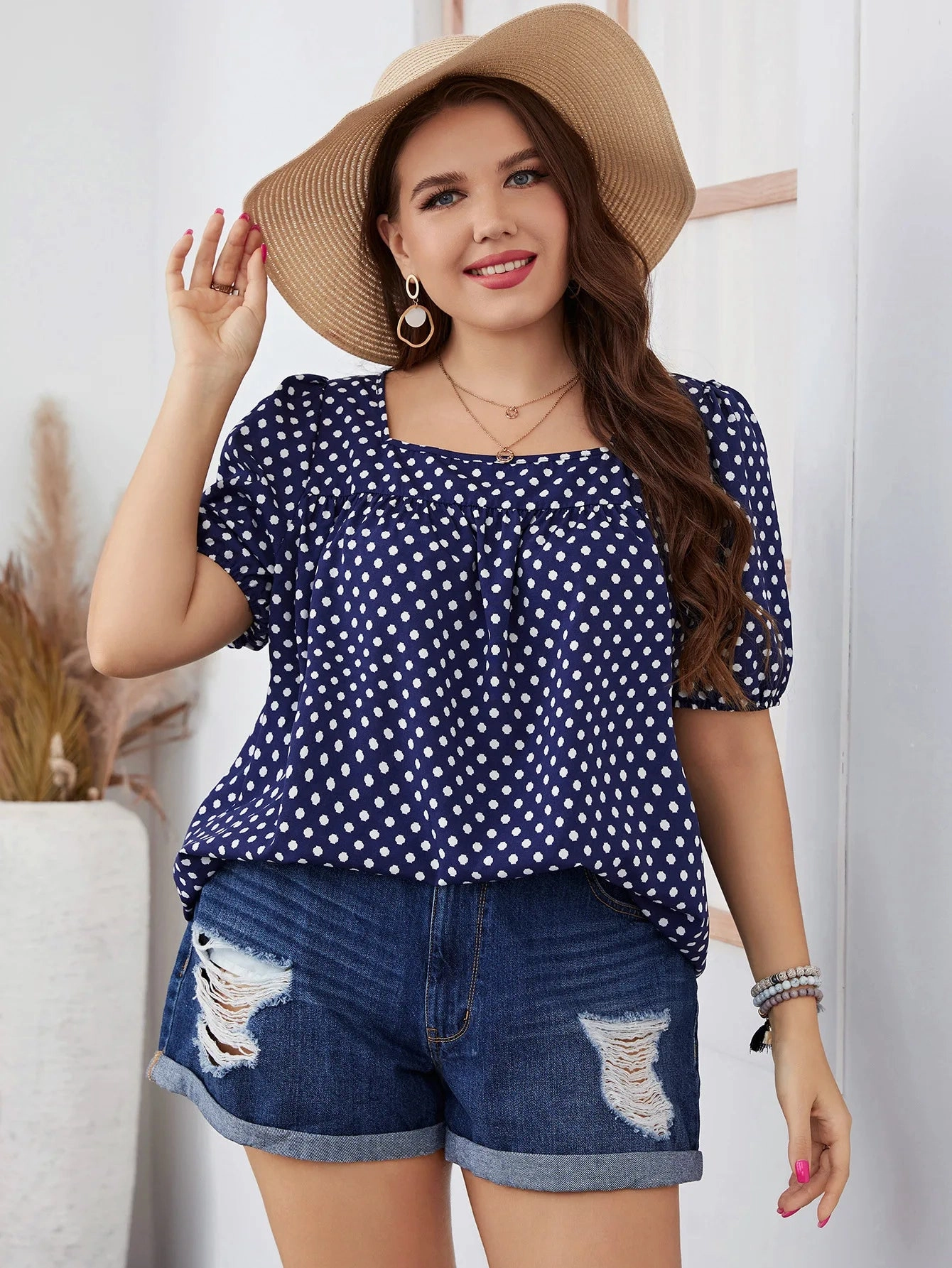 Plus Size Autumn Chiffon Short Woven Round Neck Plaid Set for Commuting