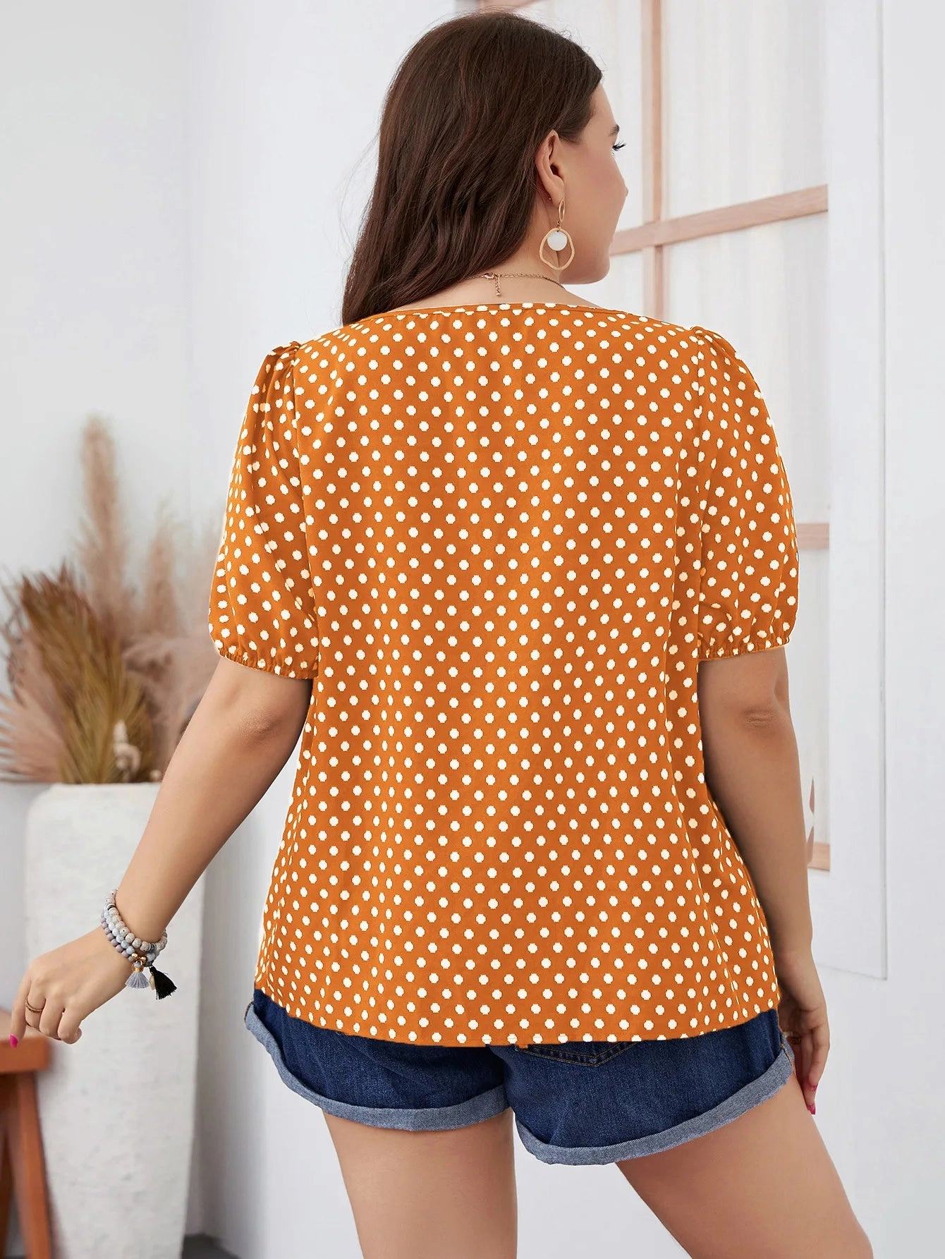 Plus Size Autumn Chiffon Short Woven Round Neck Plaid Set for Commuting