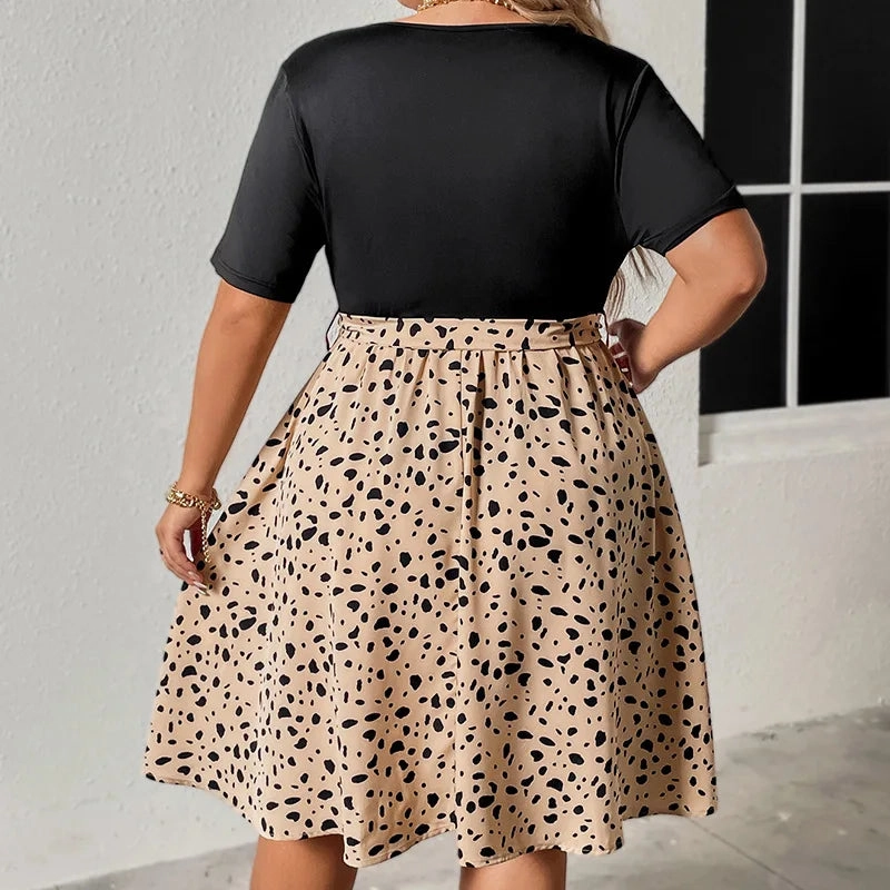 Plus Size Women's V-Neck Short Sleeve Stitching Dress