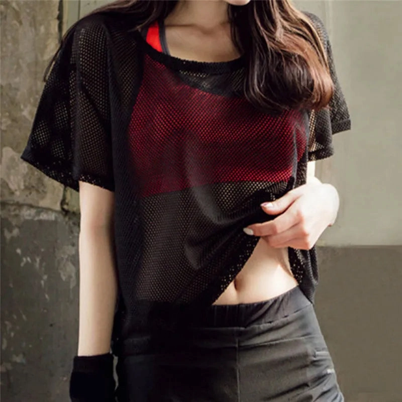 Quick Dry Women's Mesh Yoga Shirt for Comfortable Workouts